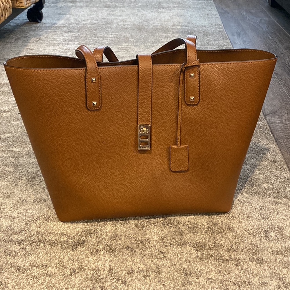Micheal Kors tote